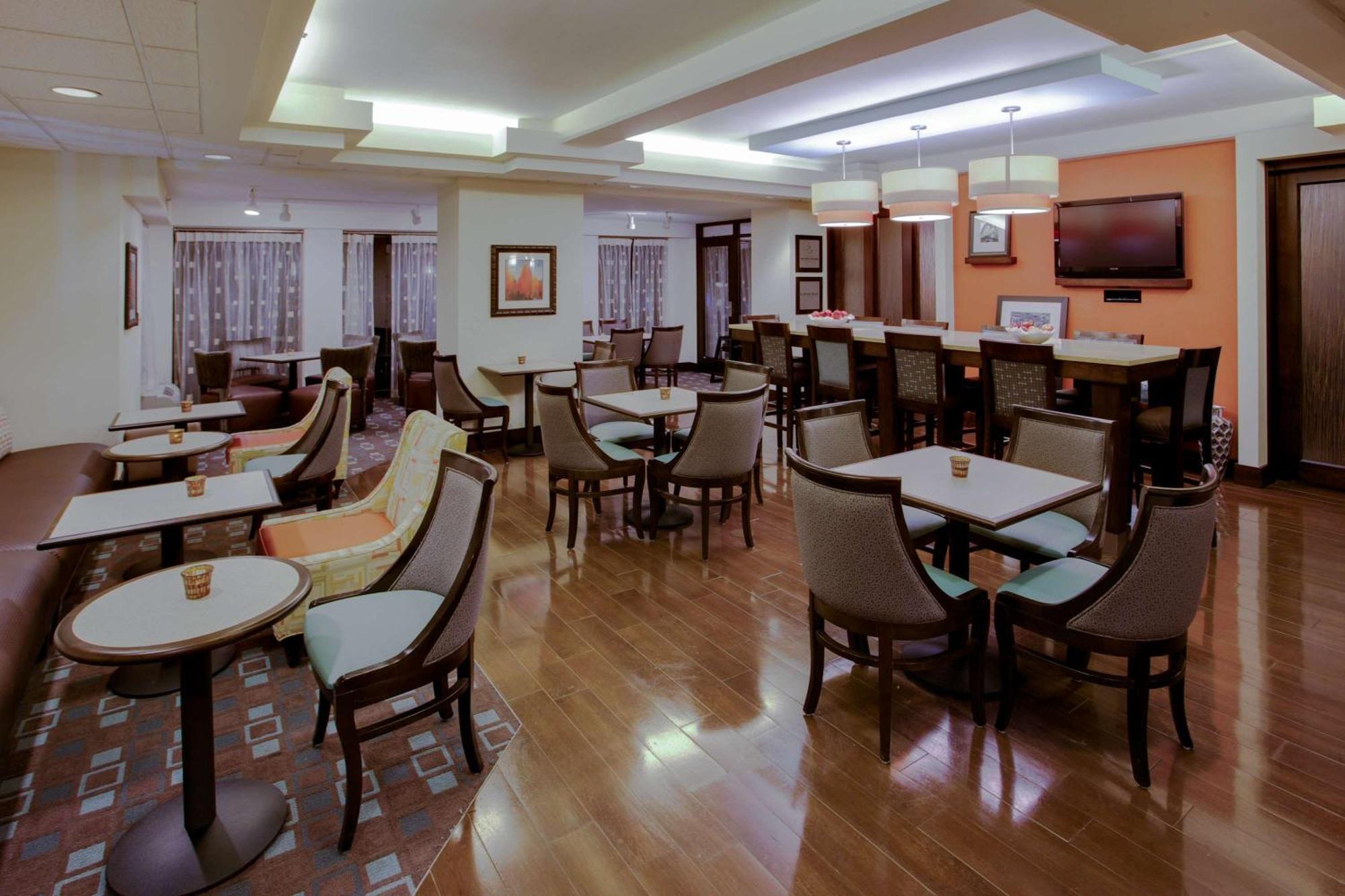 Hampton Inn Richmond-West Innsbrook Broad Meadows Exterior foto